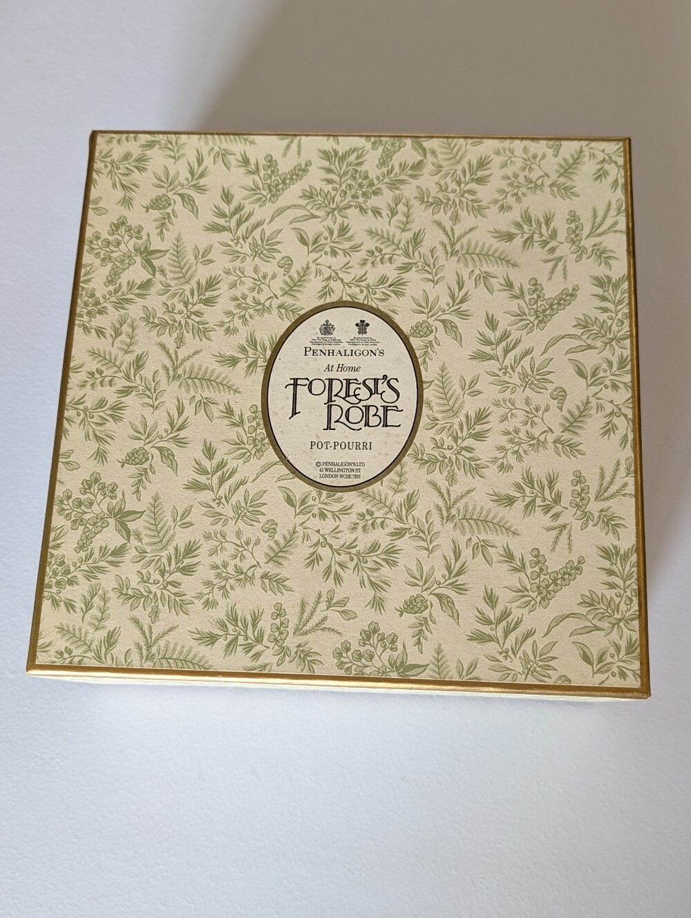 new PENHALIGON'S forest's robe discontinued potpourri